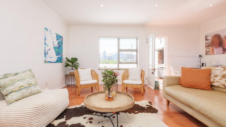 4 Bedroom Property for Sale in Oceanview Heights Western Cape